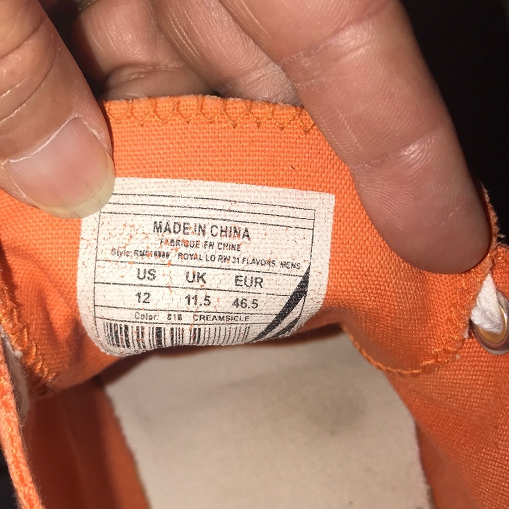 Men’s Rocawear Sneakers - Picture 2 of 10